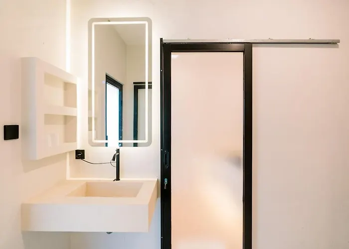 Stylish 2br With Plunge Pool Pererenan,